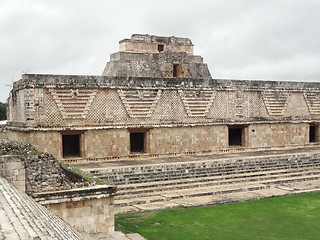 Image showing mayan temple in Uxmal