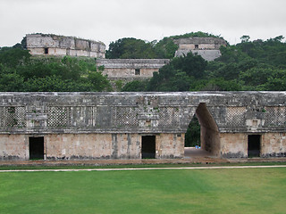 Image showing mayan temple in Uxmal