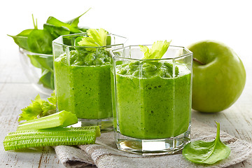 Image showing glass of green smoothie