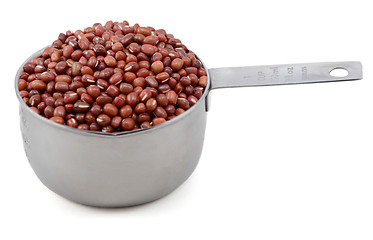 Image showing Adzuki, azuki or aduki beans in an American cup measure