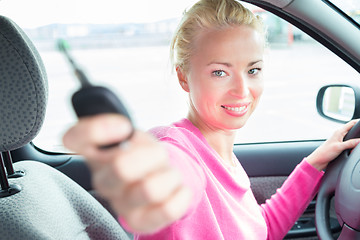 Image showing Woman driver showing car keys.