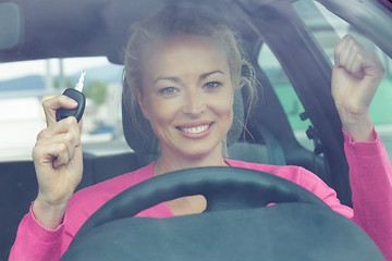 Image showing Woman driver showing car keys.