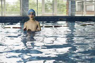 Image showing Child in swimming pool