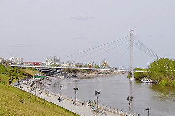 Image showing The embankment in Tyumen. Spring flood of the Tura River.