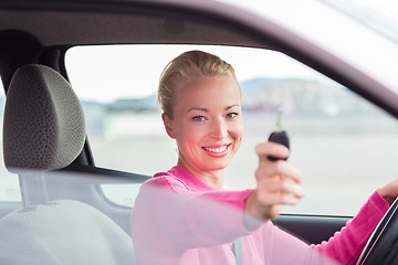 Image showing Woman driver showing car keys.