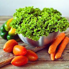 Image showing lettuce salad, tomatoes, bell pepper and carrots