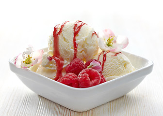 Image showing Vanilla Ice Cream with fresh berries
