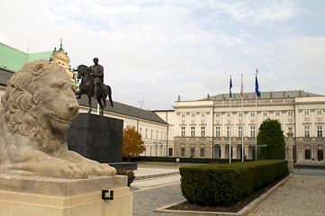 Image showing presidential palace Koniecpolski Palace with lion statues Warsaw