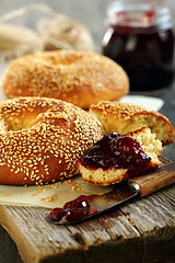 Image showing Homemade bagel with jam.