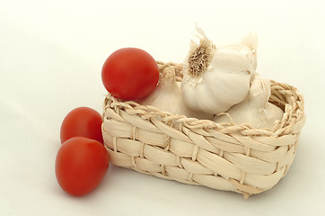 Image showing garlic and tomatoes