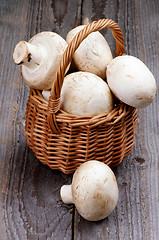 Image showing Raw Champignons