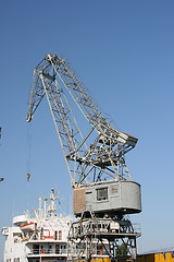 Image showing crane over a ship