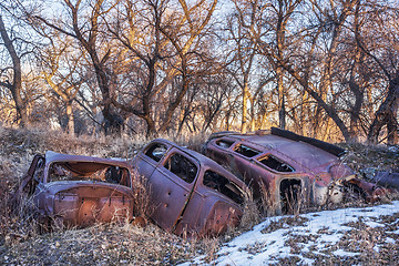 Image showing rusty junk cars