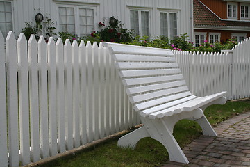 Image showing Bench by picket fence