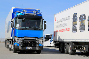 Image showing Renault T460 6x2T E6 Truck