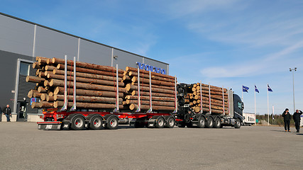 Image showing FH16 750 8X4 WoodPro Timber Hauler