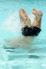 Image showing Man is diving