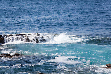 Image showing Breaking ocean wave