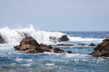 Image showing Breaking ocean wave