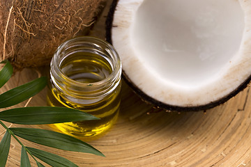 Image showing Coconut and coconut oil 