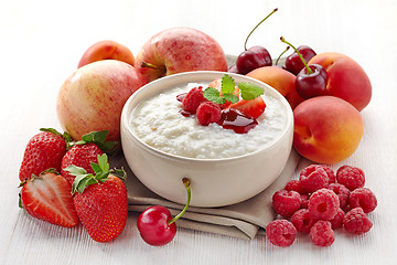 Image showing Bowl of rice flakes porridge