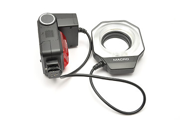 Image showing Detailed but simple image of ring flash