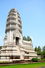 Image showing The old pagoda in Ratchaburi province