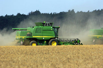 Image showing Combine harvester