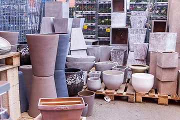 Image showing Glazed and unglazed ceramic flower pots