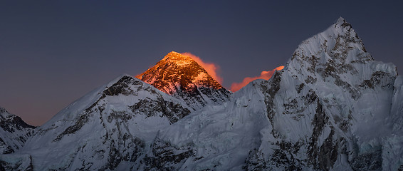 Image showing Everest Summit panoramic view Nutpse at sunset