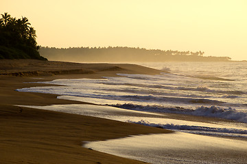 Image showing Sunrise at the beach