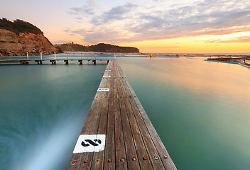 Image showing North Narrabeen Tidal Pool from Lane 8 at Sunrise