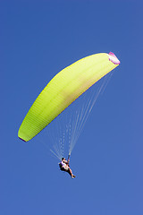 Image showing Yellow paraglider