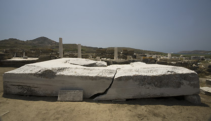 Image showing the oikos and the colossus of the naxians delos island base
