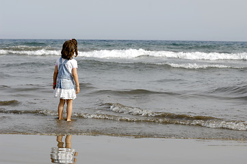 Image showing Child and ocean