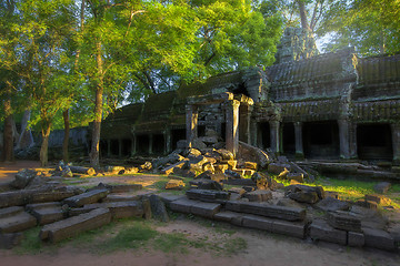 Image showing Sunrise over Ta Phrom