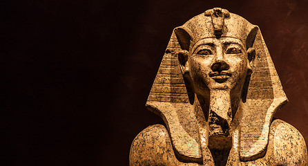 Image showing Pharaoh statue