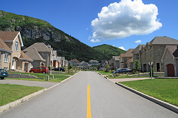 Image showing Rich suburban neighborhood near the mountain