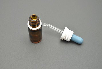 Image showing Detailed but simple image of medical flask