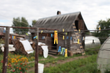 Image showing yellow Clothespin