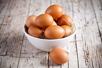 Image showing fresh eggs in a bowl 