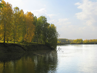 Image showing Autumn view of lake and forest