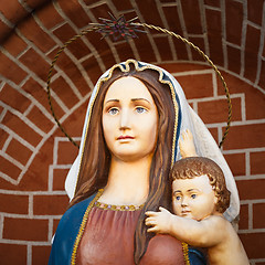 Image showing Statues of Holy Women