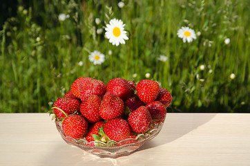 Image showing Fresh strawberries in a bowl