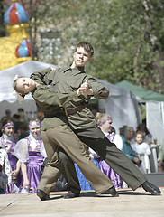 Image showing Teens dancing