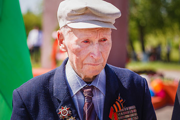 Image showing Unidentified crying veteran  during the celebration of Victory D