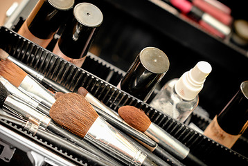 Image showing Set of make-up brushes in a black case