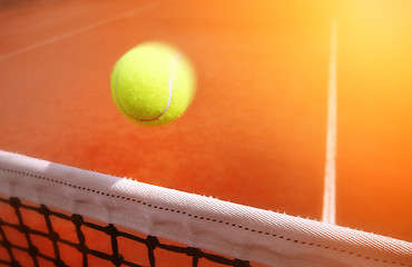 Image showing 	Tennis balls on Court