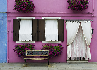 Image showing Bright pink color house in Venice