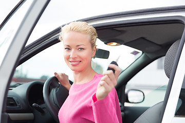 Image showing Woman driver showing car keys.